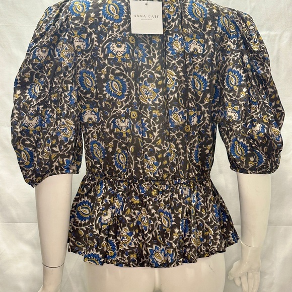 Anna Cate Flowy Top Size M Olive Green and Patterned - Picture 4 of 9